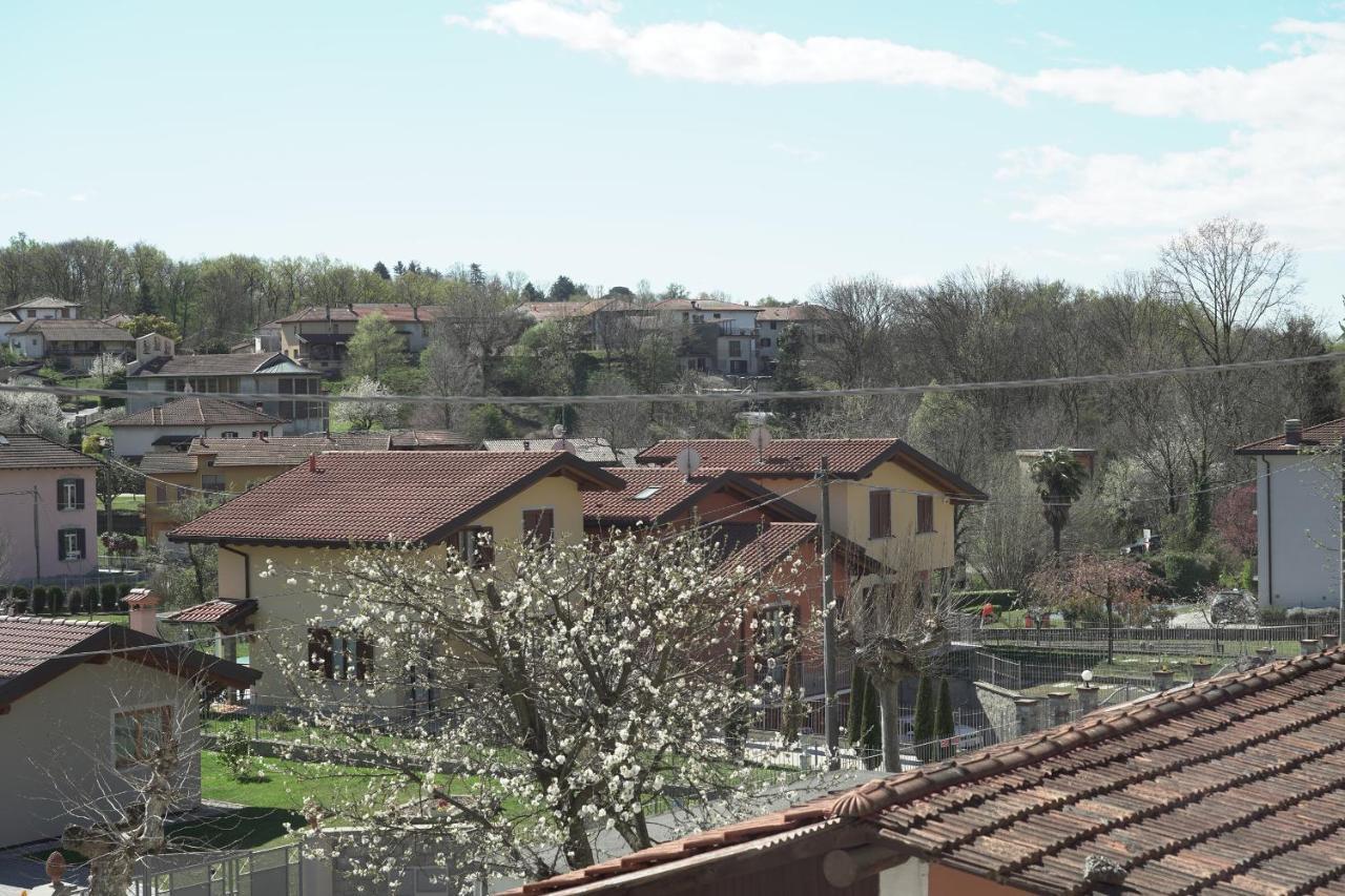 Cascina Riva Hotel Leggiuno Екстериор снимка